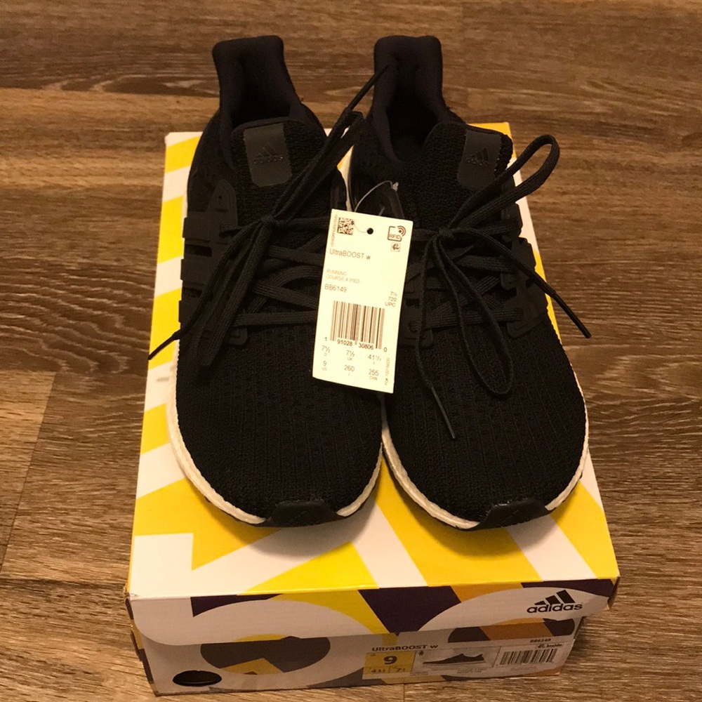 Women’s Black Adidas Ultraboost size 9